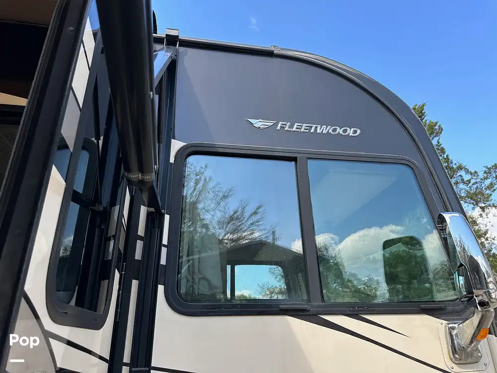 Southwind 36S RV for sale in Deland, FL for 71,000 326267 Pop Sells