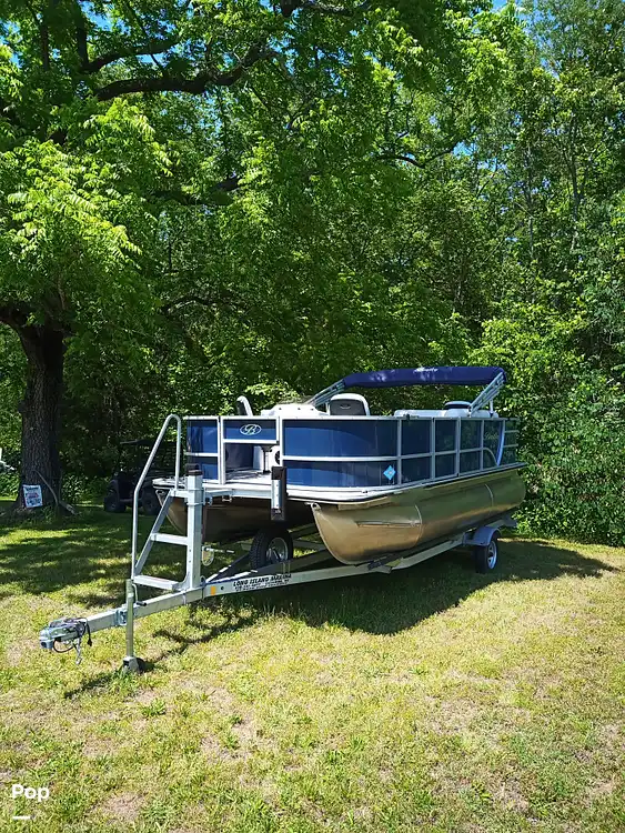 Sold Bentley LE 180 3 Point Boat in Prospect Hill, NC 409255 Pop Sells